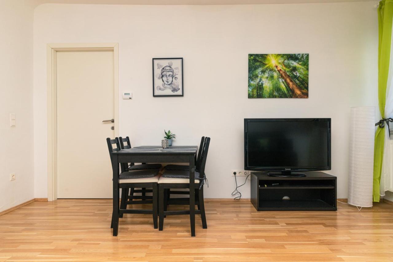 Milky Way Top Floor 2-Bedroom Apartment Air Condition Wien Exterior foto