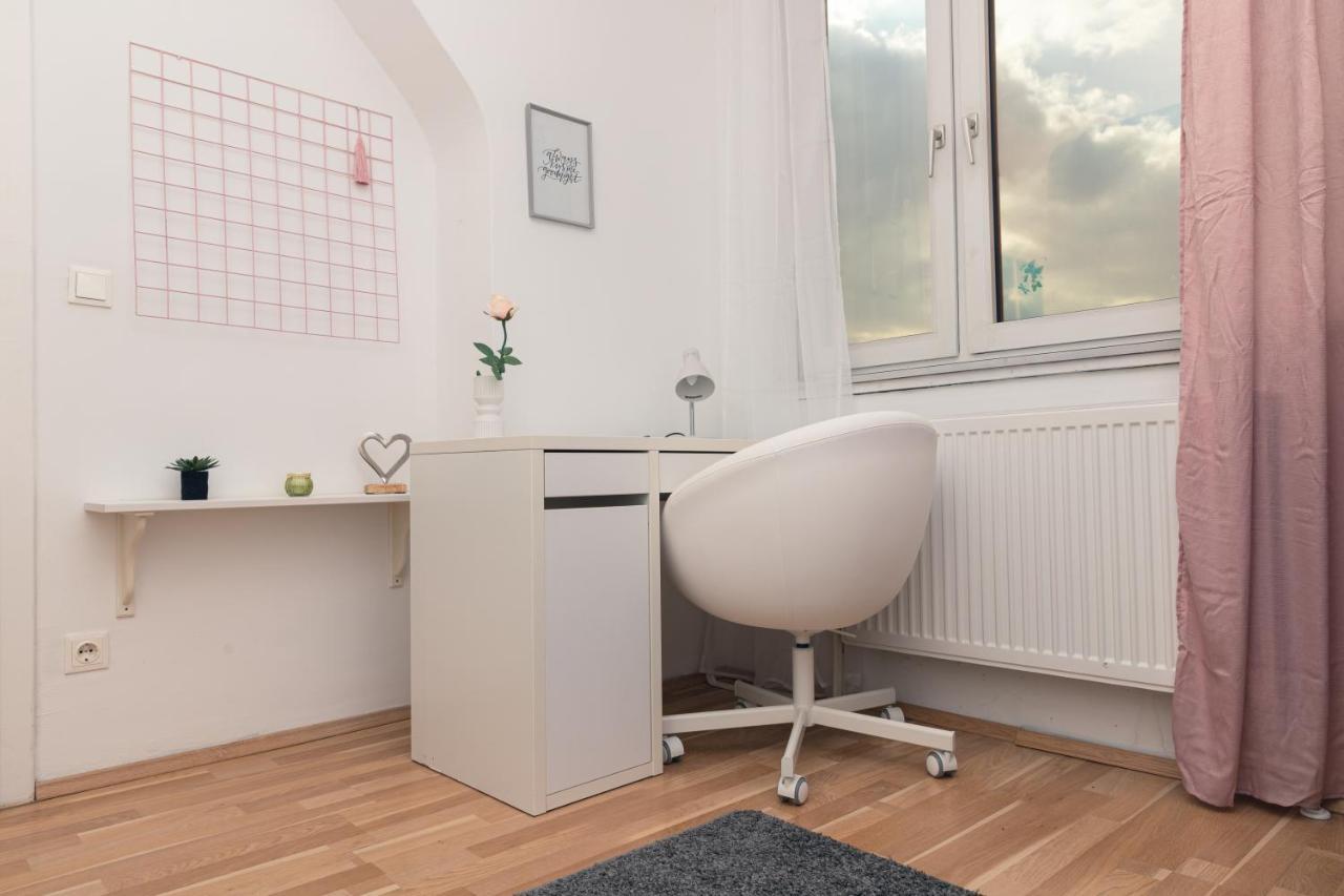 Milky Way Top Floor 2-Bedroom Apartment Air Condition Wien Exterior foto